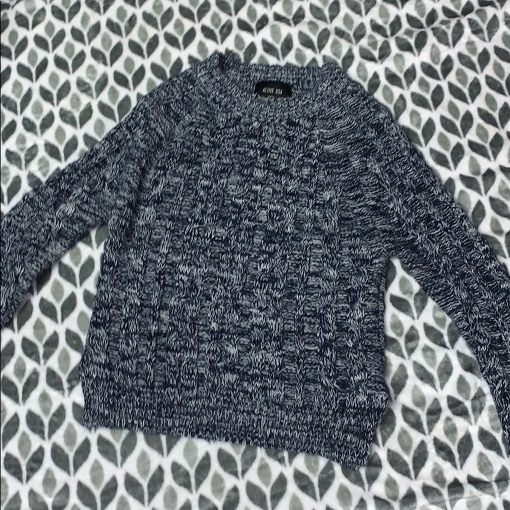 Women’s sweater